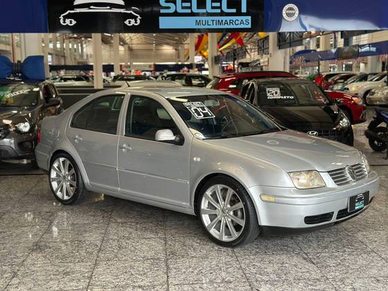 VOLKSWAGEN BORA 2.0 MI 8V GASOLINA 4P AUTOMÁTICO